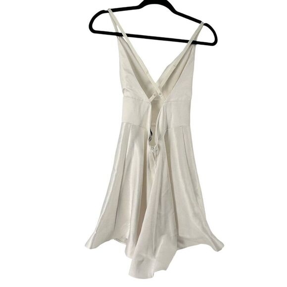 Dainty Hooligan Dress White Size L Mini Full Skirt V Neck Open Back Marilyn Chic - Picture 8 of 8